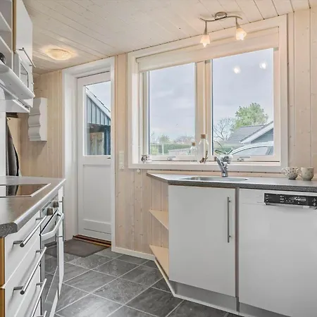 40547-juelsminde-pot-strandby-409 * Sonderby (Midtjylland)